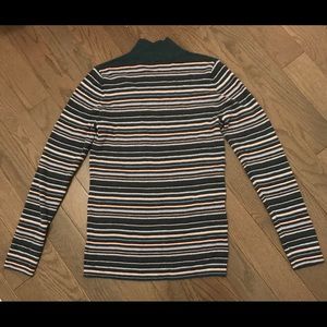 Gap NWOT Merino Wool sweater Size L